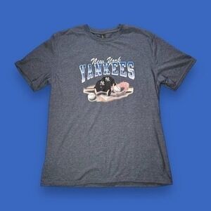 Anvil New York Yankees Gray Sports Tshirt Size Large - "Ronnie"